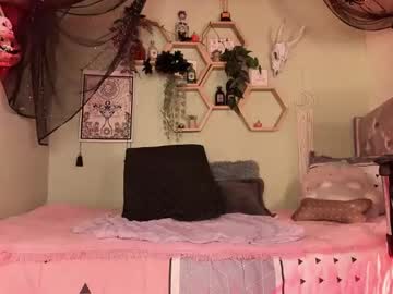 Franchezcaa Chaturbate stream image from March 25, 2026
