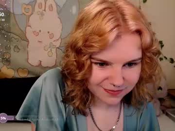 Komorebbi Chaturbate stream image from March 26, 2026