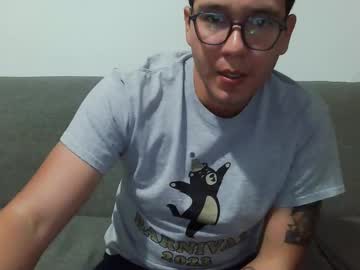 Lobomx19 Chaturbate stream image from March 26, 2026