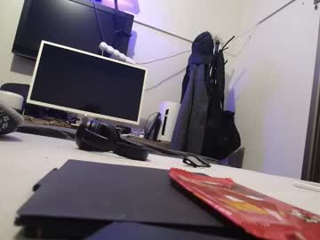 Niv83 Chaturbate stream image from March 26, 2026