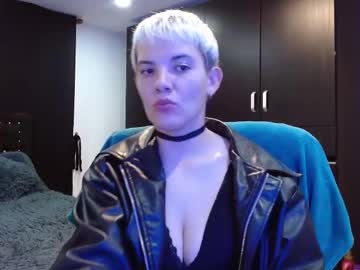 Mackenziemoon Chaturbate stream image from March 26, 2026