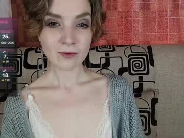 Tinawincee Chaturbate stream image from March 26, 2026