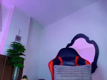 Nikkenyx Chaturbate stream image from March 26, 2026