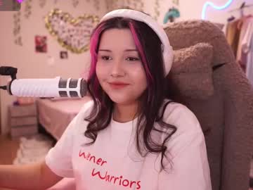 Roxysuh Chaturbate stream image from March 26, 2026