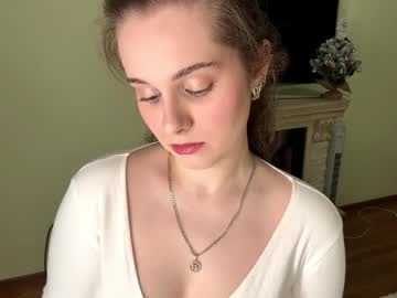 Brielleroberts Chaturbate stream image from March 26, 2026