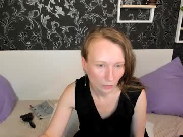 Nicolemiless Chaturbate stream image from March 26, 2026