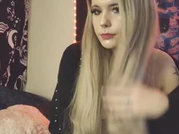 Devyn_Winter Chaturbate stream image from March 26, 2026