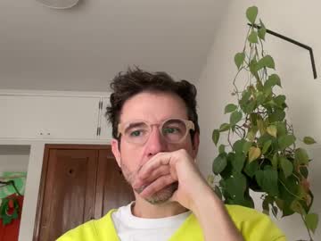 Alto1e90br Chaturbate stream image from March 26, 2026