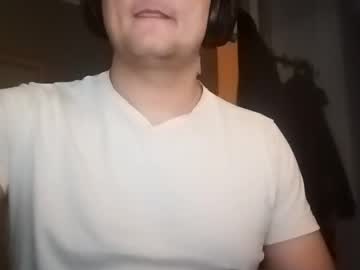 Kaziuwichura Chaturbate stream image from March 26, 2026