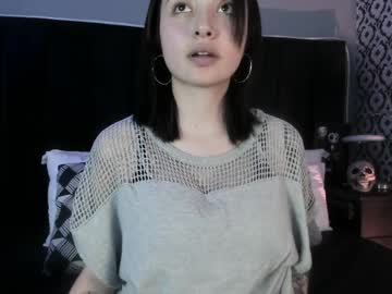Adeelinee Chaturbate stream image from March 26, 2026