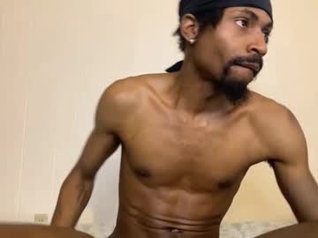Kingglongg Chaturbate stream image from March 26, 2026