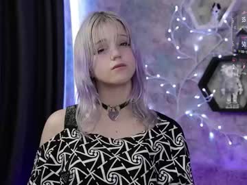 Yunakisss Chaturbate stream image from March 26, 2026