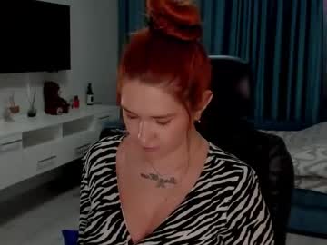 Kyliechapman Chaturbate stream image from March 26, 2026