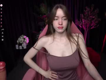 Velouraa Chaturbate stream image from March 26, 2026