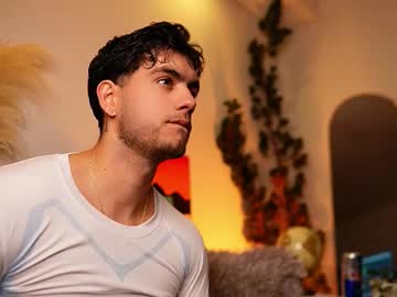 Noha_Miler Chaturbate stream image from March 27, 2026