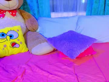 Moll1e_ Chaturbate stream image from March 27, 2026