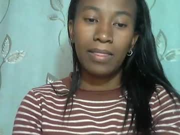 Minouch211907 Chaturbate stream image from March 27, 2026