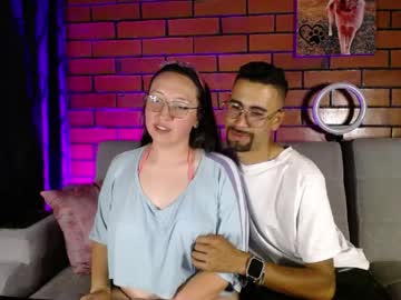 Viplovers Chaturbate stream image from March 27, 2026
