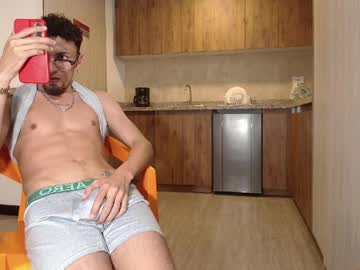 Saimonstrongcock Chaturbate stream image from March 27, 2026