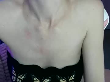 Allyoursss1212 Chaturbate stream image from March 27, 2026