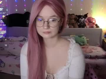 Julifisher Chaturbate stream image from March 27, 2026