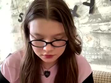 Lorrineyosko Chaturbate stream image from March 27, 2026