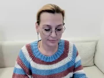 Oeigesmik Chaturbate stream image from March 27, 2026