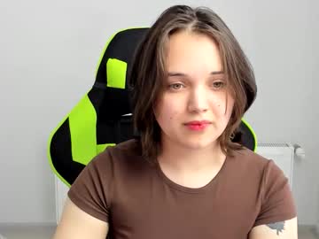Catrine_Cute Chaturbate stream image from March 27, 2026