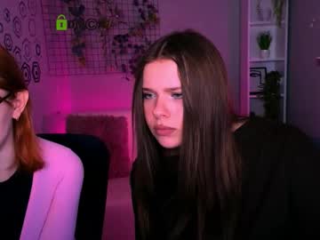 Evelynlovelyy Chaturbate stream image from March 27, 2026