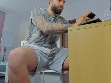 Lukedenver Chaturbate stream image from March 27, 2026