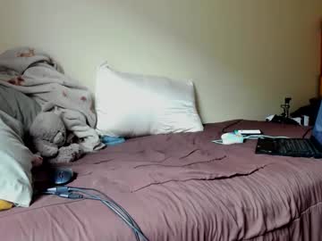 Jenovakitty Chaturbate stream image from March 27, 2026