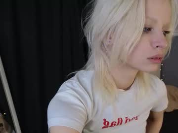 Vienna_Gones Chaturbate stream image from March 27, 2026