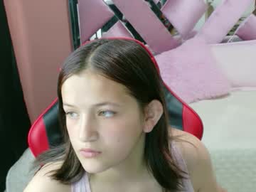 Zoe_Green01 Chaturbate stream image from March 27, 2026