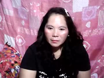 Cutehornymom Chaturbate stream image from March 27, 2026