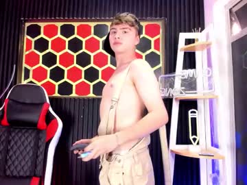 Ian_Stone_ Chaturbate stream image from March 27, 2026