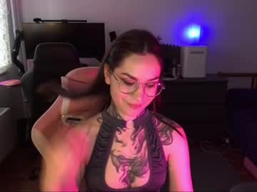 Petal_Dust_ Chaturbate stream image from March 27, 2026