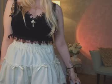 Eevamarie Chaturbate stream image from March 27, 2026