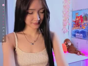 Yung_Leana Chaturbate stream image from March 27, 2026