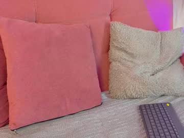 Karina2smith Chaturbate stream image from March 27, 2026