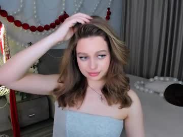 Miraclecurly Chaturbate stream image from March 27, 2026