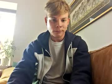 Michaeltwinkboy Chaturbate stream image from March 27, 2026