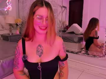 Annyhathaway Chaturbate stream image from March 27, 2026