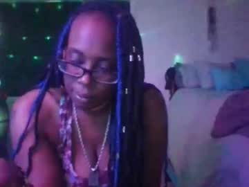 Cuteshotkiki Chaturbate stream image from March 27, 2026