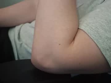 Pryli27 Chaturbate stream image from March 27, 2026