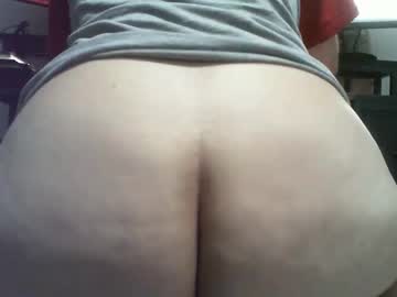 R3alon Chaturbate stream image from March 28, 2026