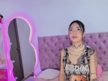 Camilavelour Chaturbate stream image from March 28, 2026