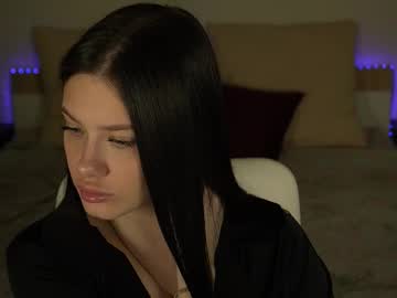 Reginawine Chaturbate stream image from March 28, 2026