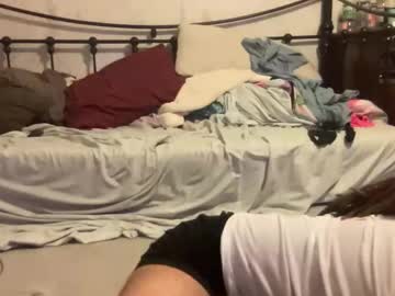Dumptrucksnfrontbutts Chaturbate stream image from March 28, 2026