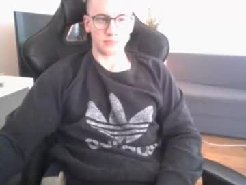 Xhenno Chaturbate stream image from March 28, 2026