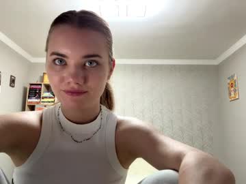 Logancadarette Chaturbate stream image from March 28, 2026